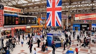 A Walk Through The London Victoria Station London England [upl. by Sallyanne995]